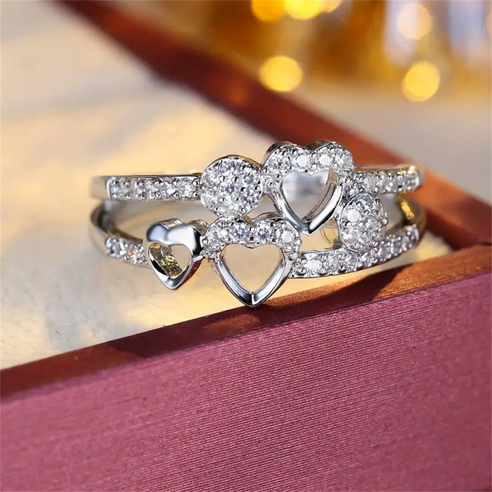 Wholesale Exquisite French retro unique creative heart ring, niche trendy versatile ring