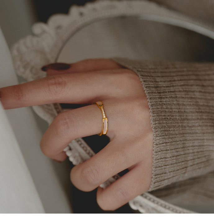 Wholesale Japanese light luxury versatile micro inlaid ring, rose gold titanium steel ring, niche design