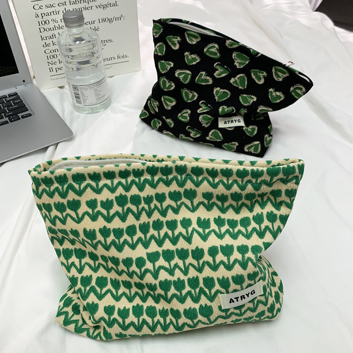 Wholesale Retro Corduroy Makeup Bag, Hand in Hand for Storage When Traveling