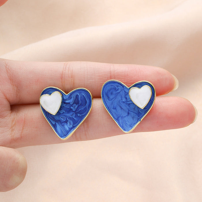 Wholesale Geometric earrings with a high-end feel, compact earrings, earrings, and fashionable earrings
