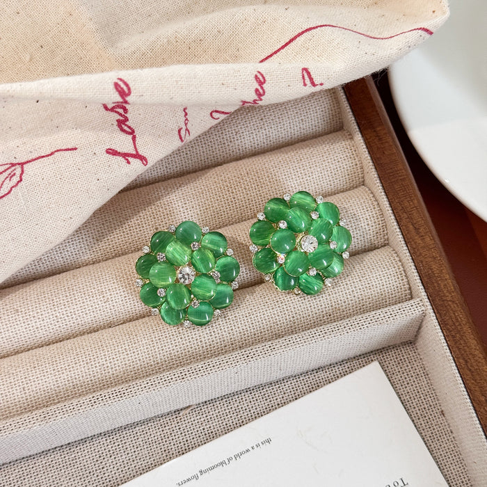 Wholesale Flower earrings, fashionable and versatile earrings, silver needle earrings