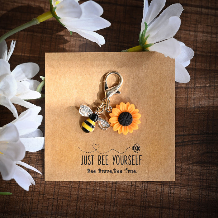 Wholesale Cute bee and sunflower keychains