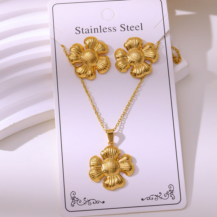 Wholesale RetroEarrings Necklace Stainless Steel Gold-Plated Jewelry