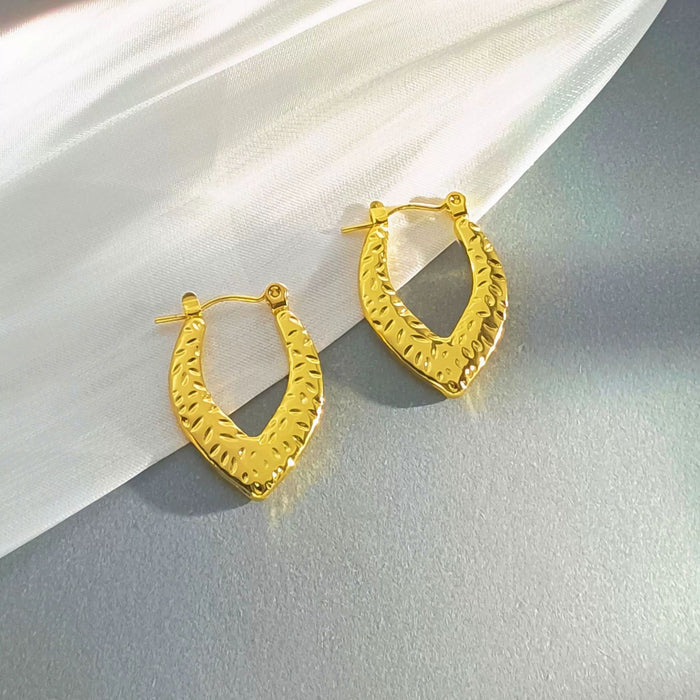 Wholesale irregular geometric ear buckle