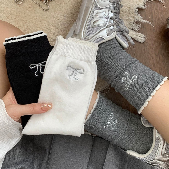 Wholesale Grey lace bow socks, pure cotton mid tube socks, slimming and stacking socks