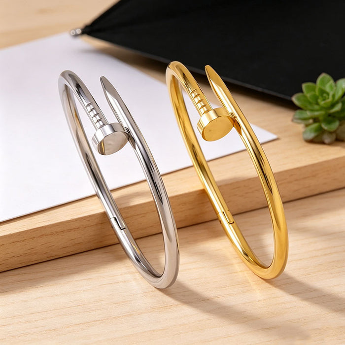 Wholesale Stylish 18K Gold Tone Titanium Steel Nail Bracelet Geometric Design Fashion Accessory Gift