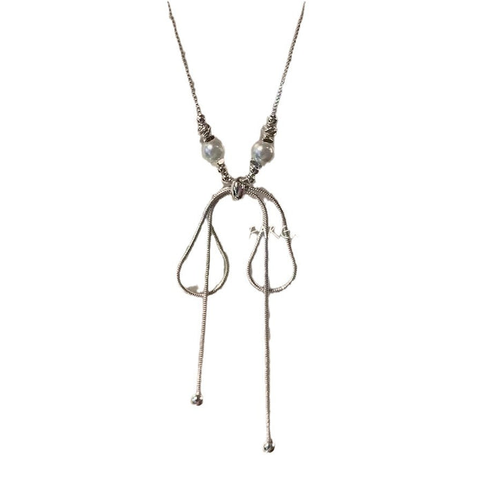 Wholesale Super beautiful bow long necklace, light luxury temperament, niche collarbone chain, fashionable and versatile necklace