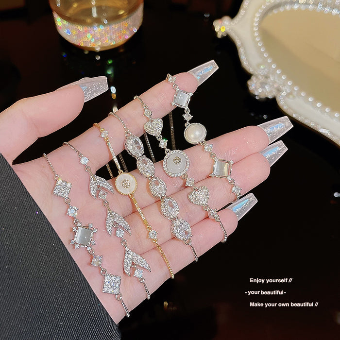 Wholesale Women's Sweet Zircon Bracelet