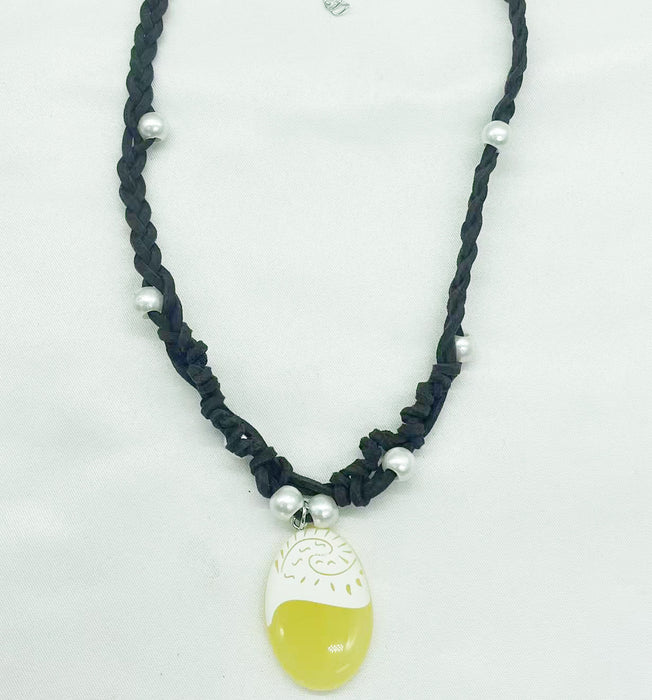 Wholesale Retro minimalist necklace with geometric hollow knot decoration