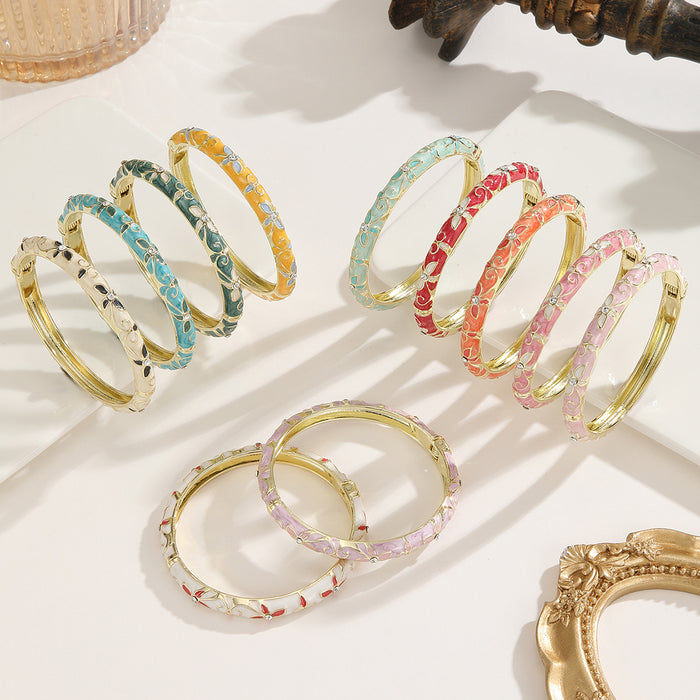 Wholesale Alloy Four Leaf Clover Open Bangle With Drip Oil Enamel Fashion Jewelry Accessory For Everyday Wear And Gift