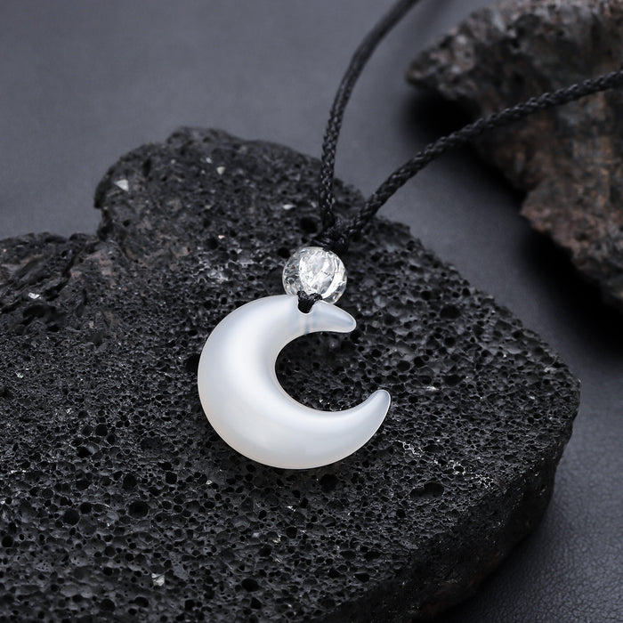 Wholesale Pendant necklace, high-end and versatile, hand woven hanging rope accessories, new minimalist accessories