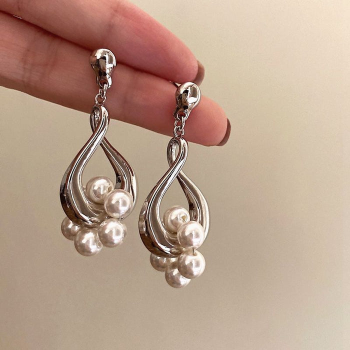 Wholesale baroque pearl earrings French high-grade niche exaggerated earrings