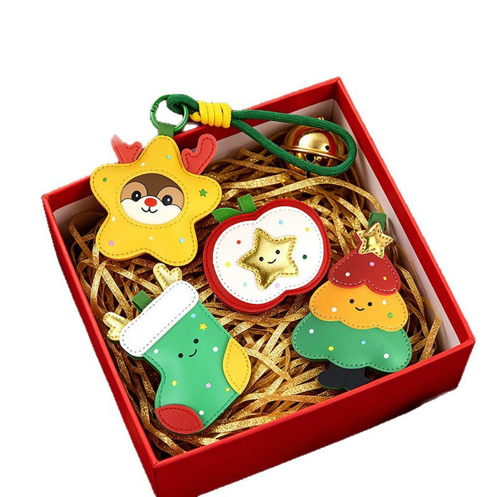Wholesale Christmas Deer Star Keychain Cute Leather PU Pendant Holiday Gift MOQ≥2