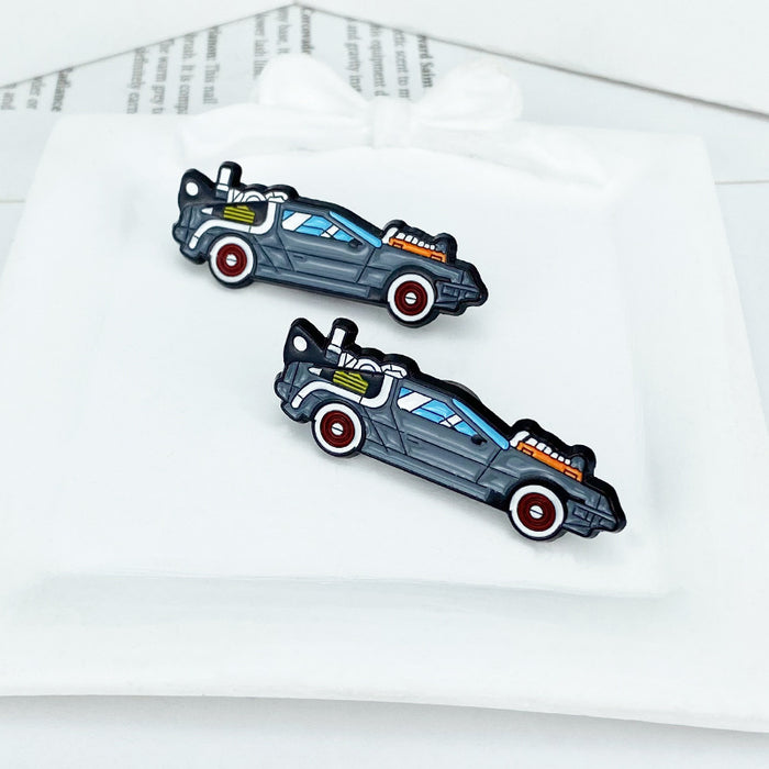Wholesale Chic Car-Shaped Brooch Pin Zinc Alloy with Baking Varnish for Clothing Bags Hats MOQ≥2