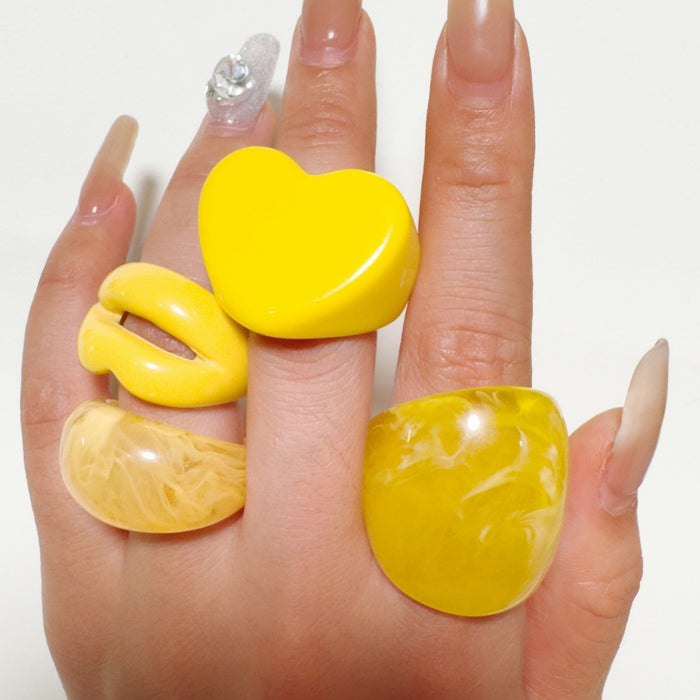 Wholesale Trendy Resin Gradient Ring Women' s Geometric Jewelry Accessory MOQ≥5