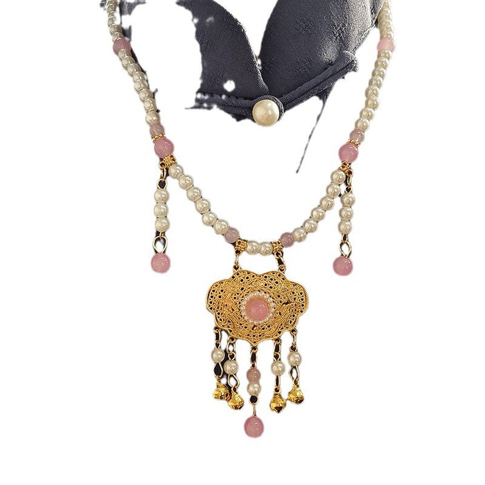 Wholesale Jewelry Bell Necklace Imitation Pearl Pendant Horse Face Skirt Accessories Pendant