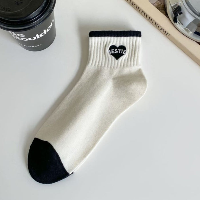 Wholesale Embroidered white short socks