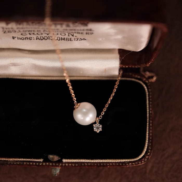 Wholesale Wholesale "Lost in Tokyo" French 12mm Passepartout Pearl Necklace Women's Gold-plated Zircon Pendant