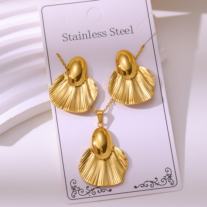 Wholesale RetroEarrings Necklace Stainless Steel Gold-Plated Jewelry