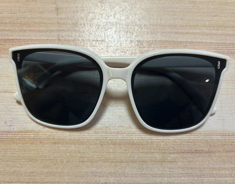 Wholesale Sunglasses Female Large Frame Black Sunglasses Sunglasses