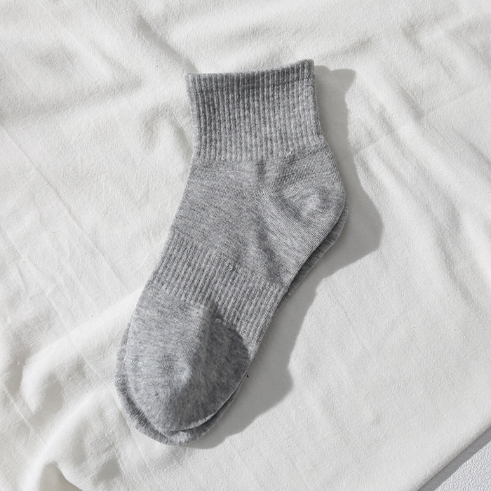 Wholesale Mid length solid color cotton socks versatile basketball sports shallow mouth design short socks
