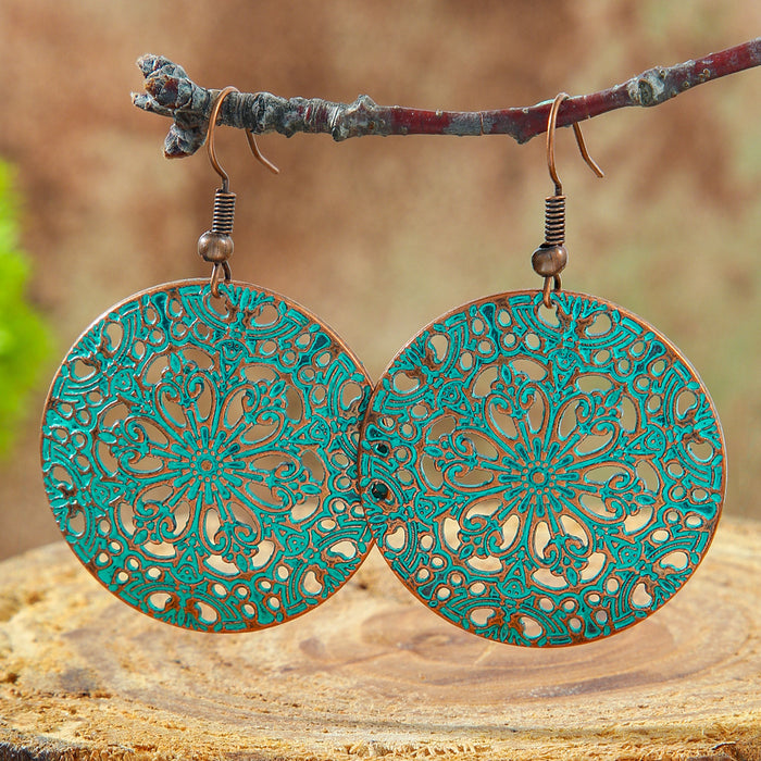 Wholesale Bohemian Hollow Alloy Earrings Vintage Leaf Flower Design Fashion Accessory MOQ≥2