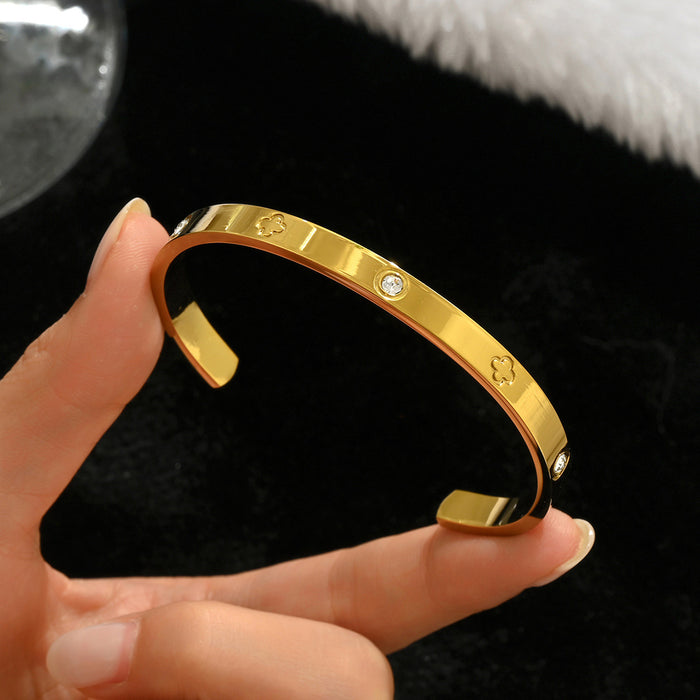 Wholesale Gold Tone Titanium Steel  Bangle Set With Rhinestone Row Trendy Jewelry Accessory For Party Or Everyday Gift