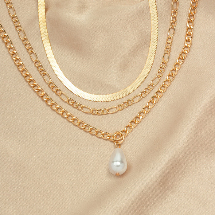 Wholesale Gilded pearl necklace for street photography, fashionable and personalized collarbone chain