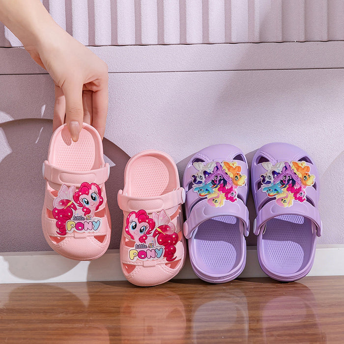 Wholesale Cartoon-themed waterproof and non-slip slippers for home and outdoor use