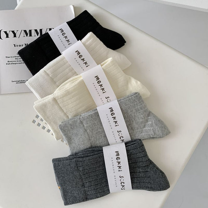 Wholesale Socks with vertical stripes in the middle tube, cotton versatile long tube