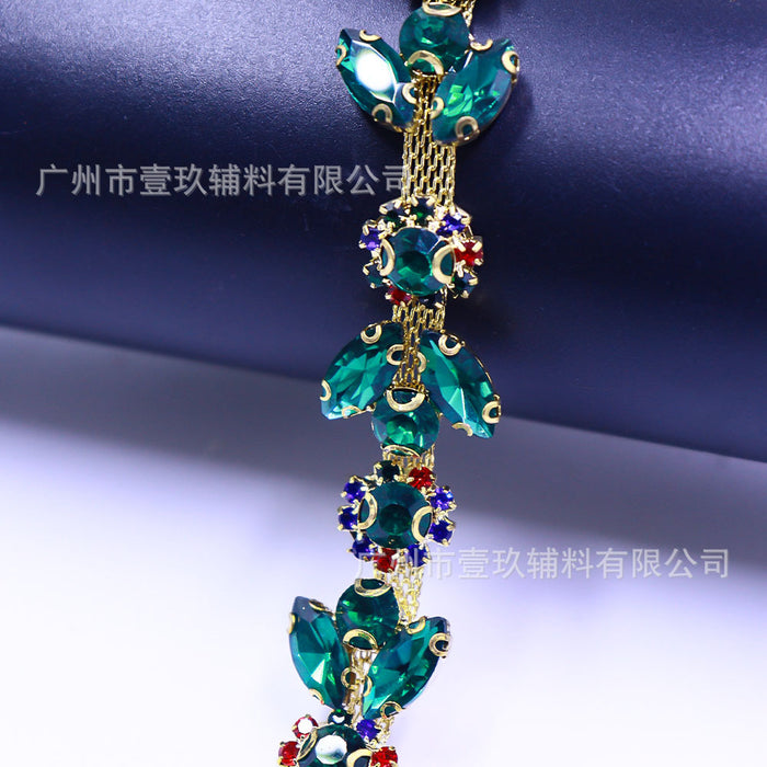Wholesale Crystal rhinestone chain for DIY clothing accessories and decorations.