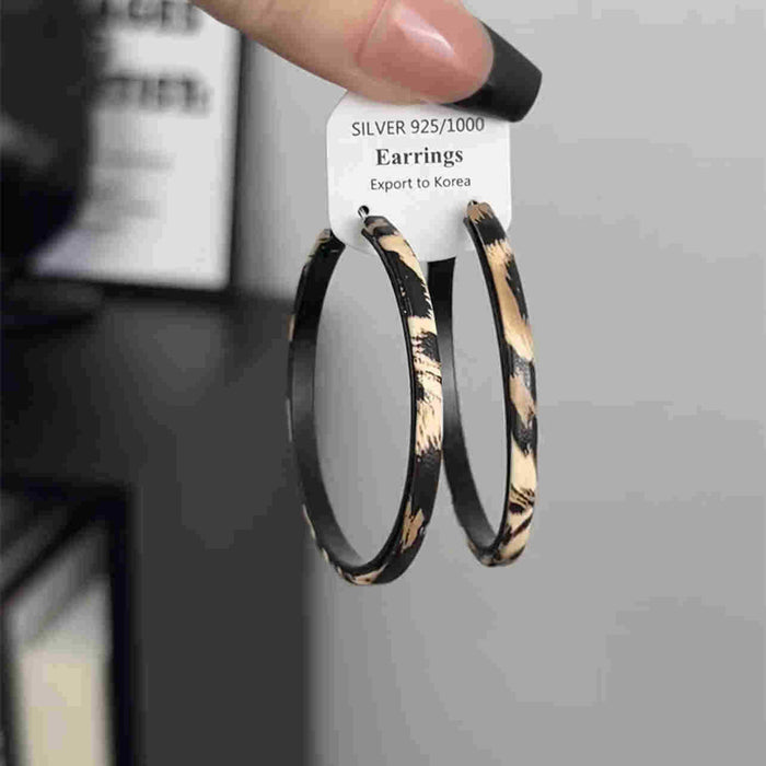 Wholesale Original design, personality, big circle earrings, new style, light luxury, simple, exaggerated, atmospheric earrings, earrings