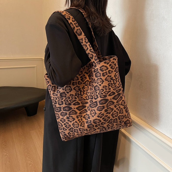 Wholesale Leopard print bag, large capacity versatile single shoulder commuting tote bag