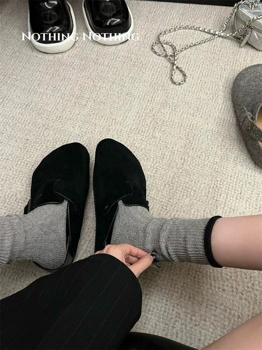 Wholesale Versatile autumn and winter contrasting thick wool socks for warmth, simplicity, and artistic style, with a long tube and stacked socks