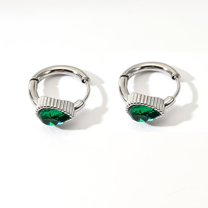 Wholesale Stainless steel heart-shaped earrings with niche temperament, fashionable personality, light luxury, heart studded diamond earrings wholesale