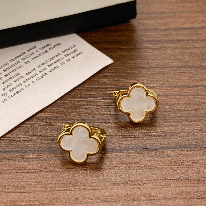 Wholesale Black Lucky Flower Small and Exquisite Stud Earrings