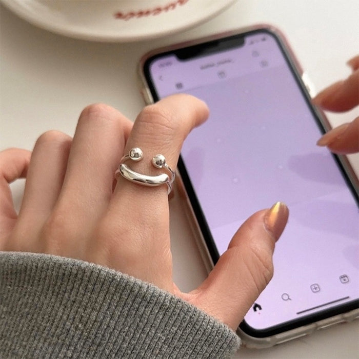 Wholesale A niche design with a smiling face and spherical ring, featuring a minimalist style, fashionable personality, and versatile temperament