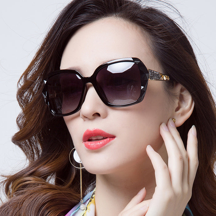 Wholesale ladies sunglasses trendy fashion large frame sunscreen sunglasses holiday vintage sunglasses