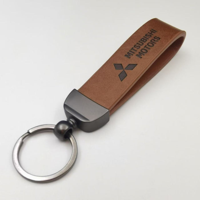 Wholesale Minimally designed car keychain with color changing leather logo, men's keychain pendant