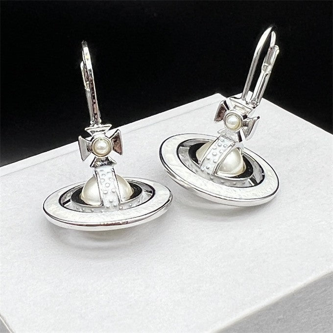 Wholesale Pearl Enamel 3D Saturn Pendant Long Necklace