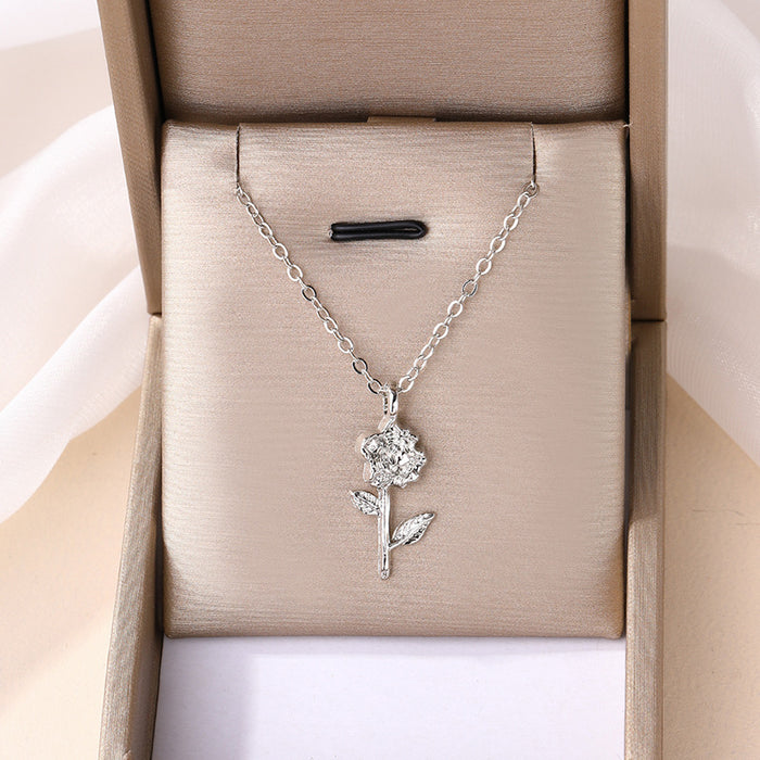 Wholesale New jewelry, fashionable alloy flower necklace, niche and versatile rose pendant, collarbone chain
