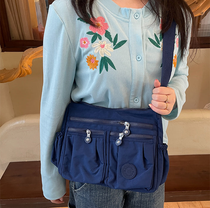 Wholesale Nylon fabric bag women' s urban simple messenger bag lightweight shoulder casual women' s bag