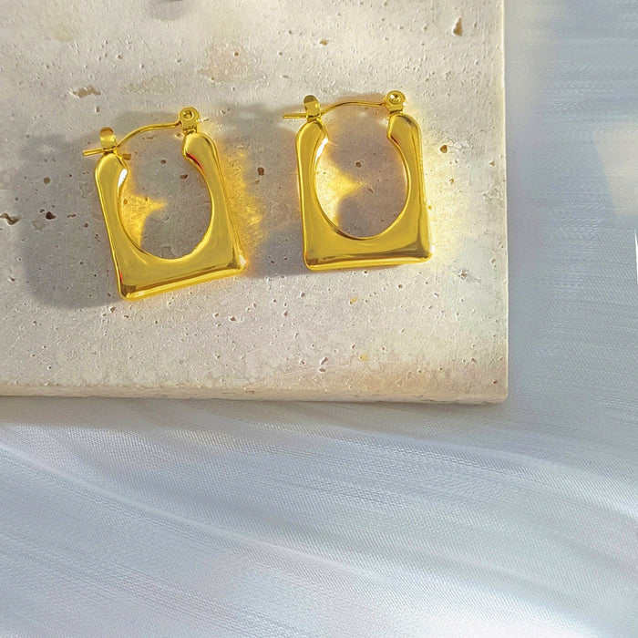 Wholesale irregular geometric ear buckle