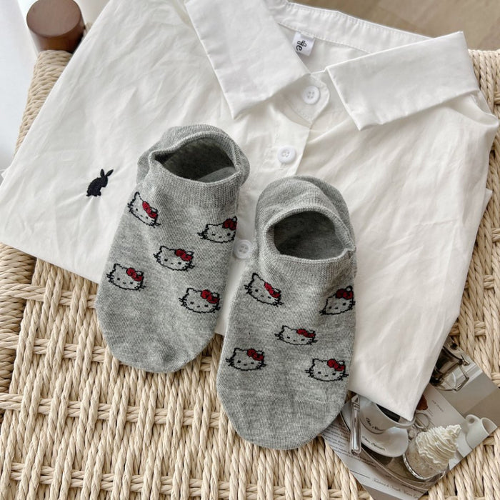 Wholesale Printed outer socks made of cotton, versatile and thin, short tube decorative women's socks, niche boat socks