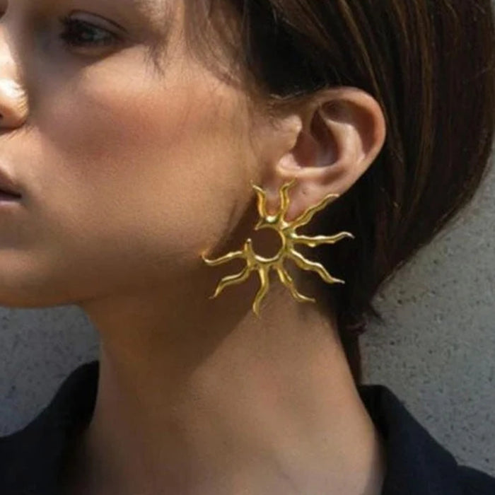Wholesale titanium steel 18k gold stainless steel geometric half hollow sun earrings