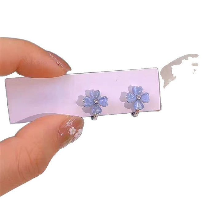 Wholesale Flower earrings are simple, fashionable, and high-end, with a light luxury temperament. New earrings are available