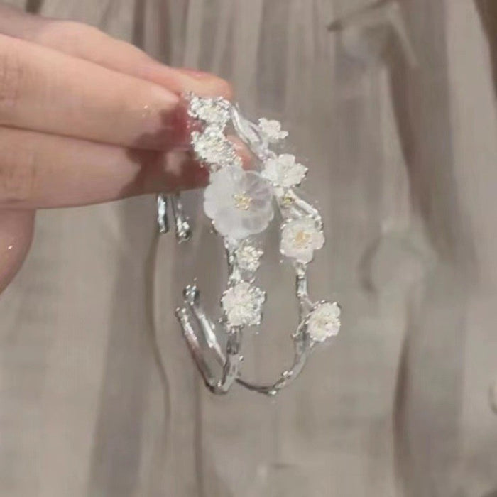 Wholesale The bracelet is simple, fresh, adjustable, and versatile