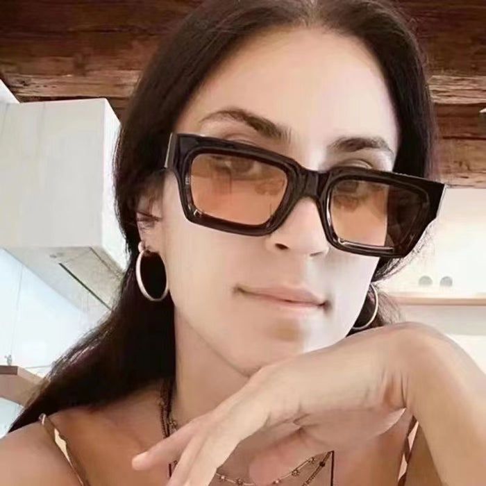 Wholesale Square small frame sunglasses, new fashionable sunglasses, personalized thick frame sunglasses