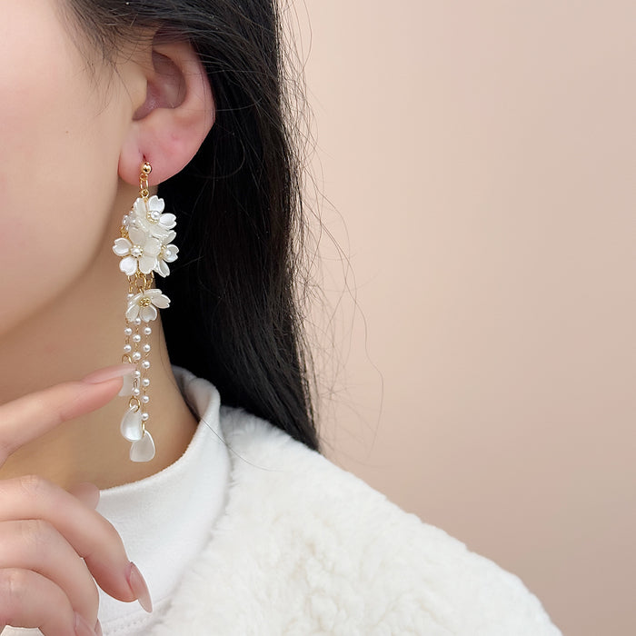 Wholesale Vintage floral long tassel earrings with temperament, niche and personalized tassels