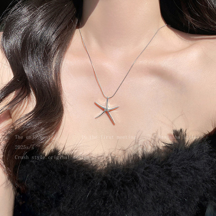 Wholesale Extremely simple style starfish necklace with niche design, personalized collarbone chain, fashionable and versatile vacation style accessories